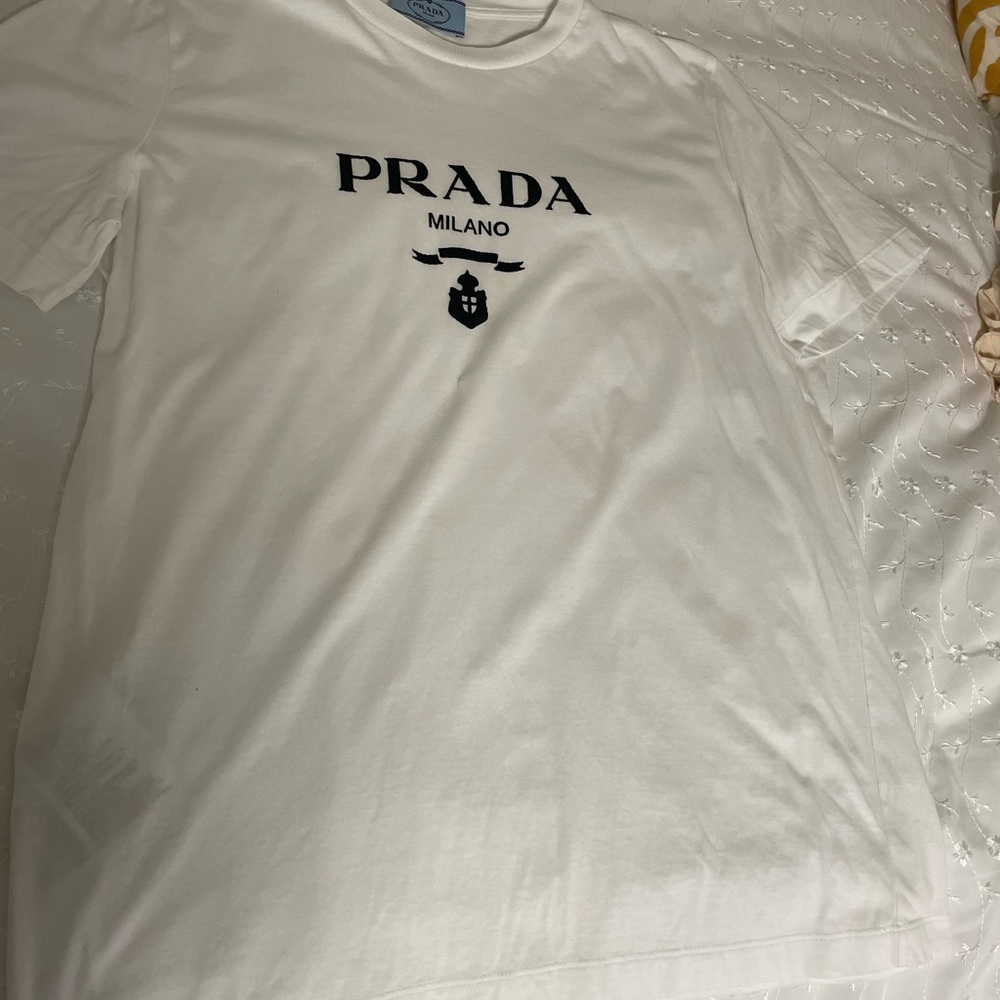 Prada shirt size M